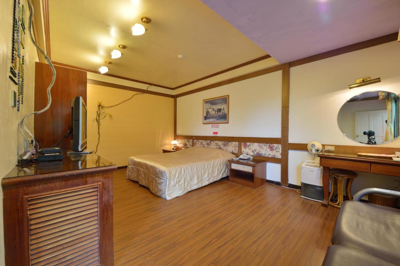 Shinmingshan Holiday Inn Лугу Екстериор снимка